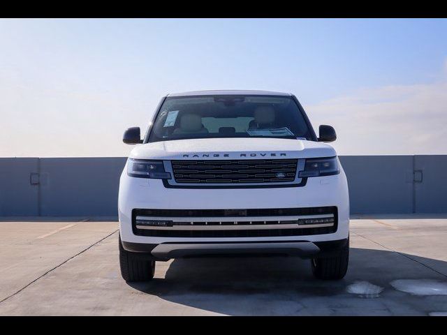 2025 Land Rover Range Rover SE