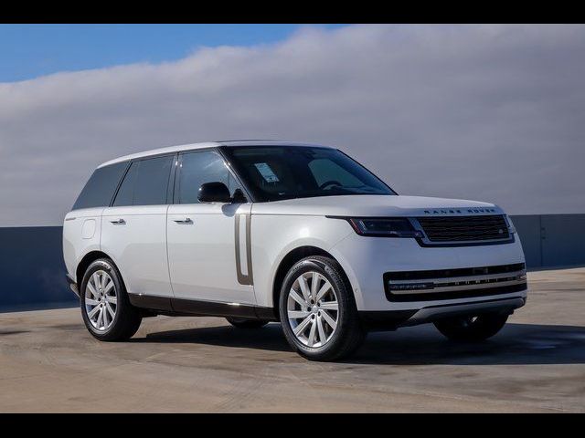 2025 Land Rover Range Rover SE