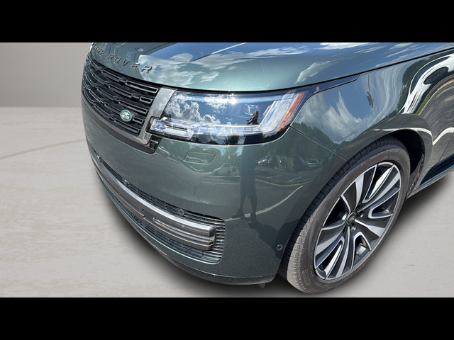 2025 Land Rover Range Rover SE