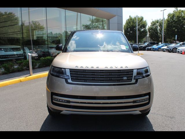 2025 Land Rover Range Rover SE