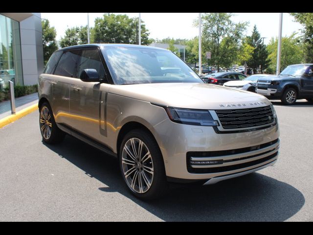 2025 Land Rover Range Rover SE