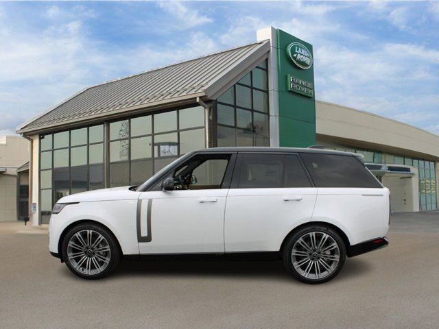 2025 Land Rover Range Rover SE