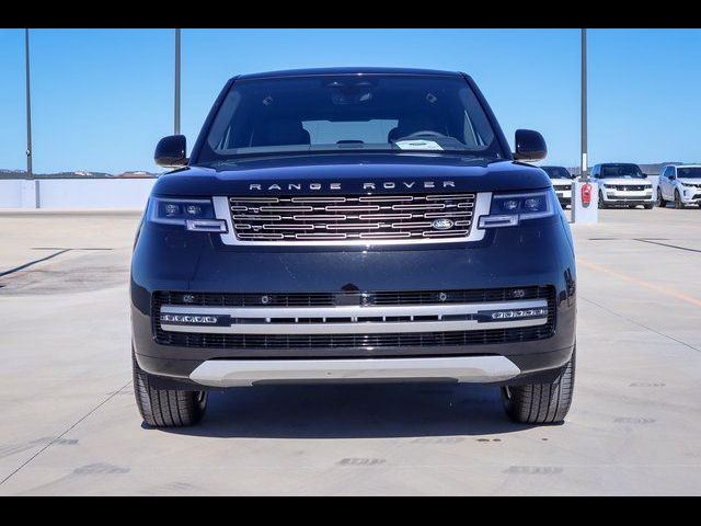 2025 Land Rover Range Rover SE