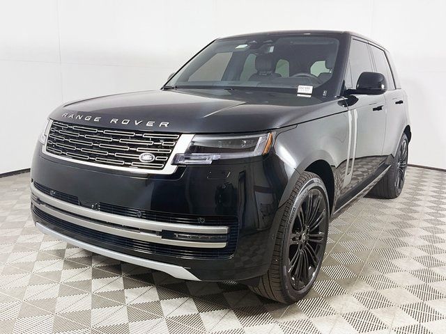 2025 Land Rover Range Rover SE