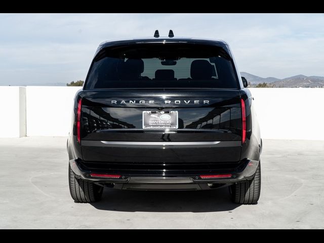 2025 Land Rover Range Rover SE