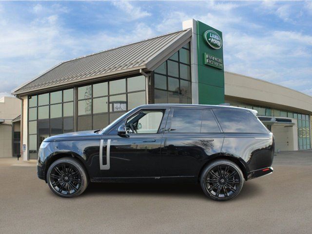 2025 Land Rover Range Rover SE