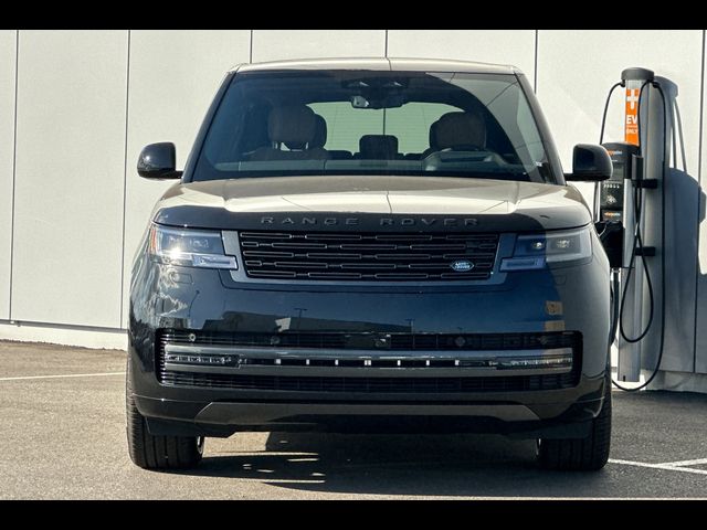 2025 Land Rover Range Rover SE