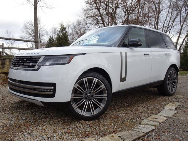 2025 Land Rover Range Rover SE