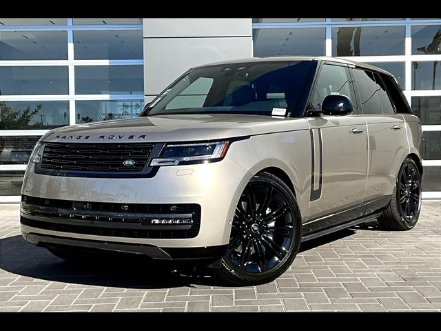 2025 Land Rover Range Rover SE