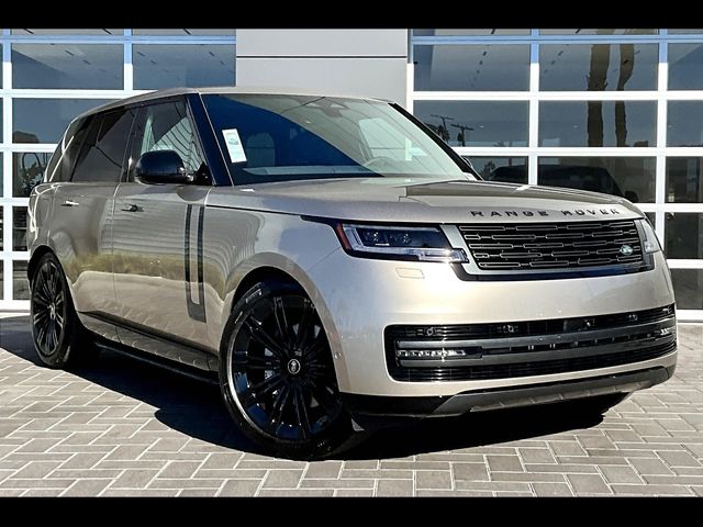 2025 Land Rover Range Rover SE