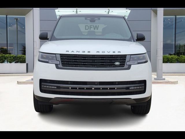 2025 Land Rover Range Rover SE