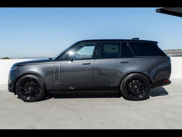 2025 Land Rover Range Rover SE