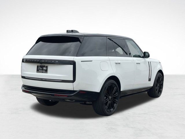 2025 Land Rover Range Rover SE