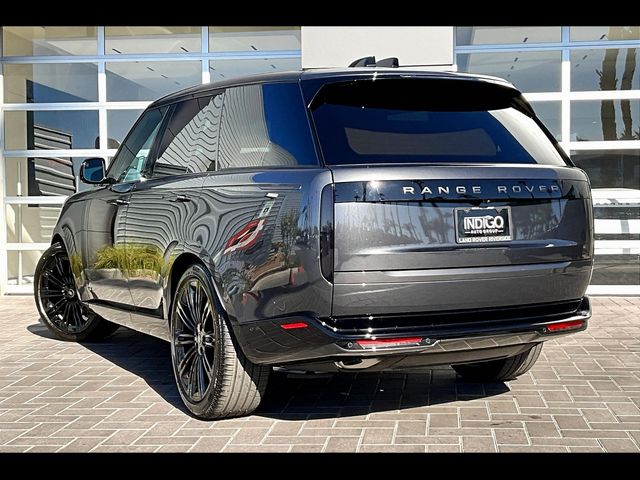 2025 Land Rover Range Rover SE