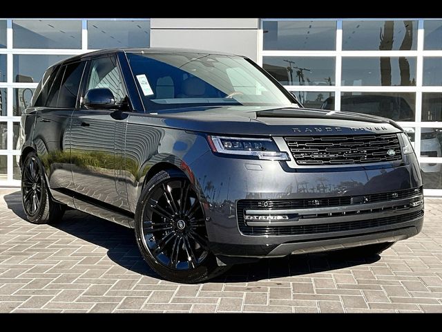 2025 Land Rover Range Rover SE