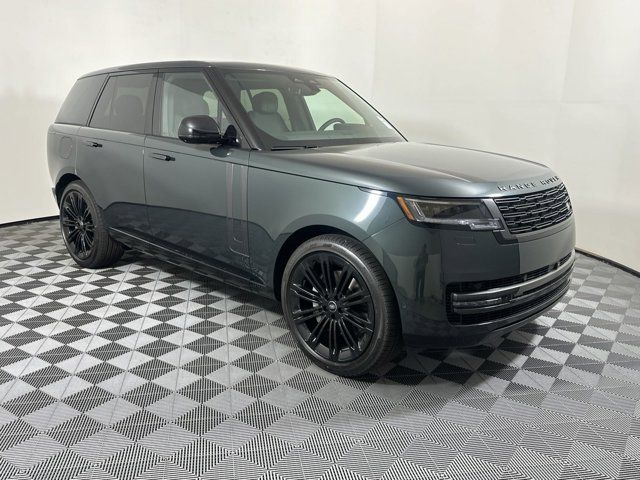 2025 Land Rover Range Rover SE