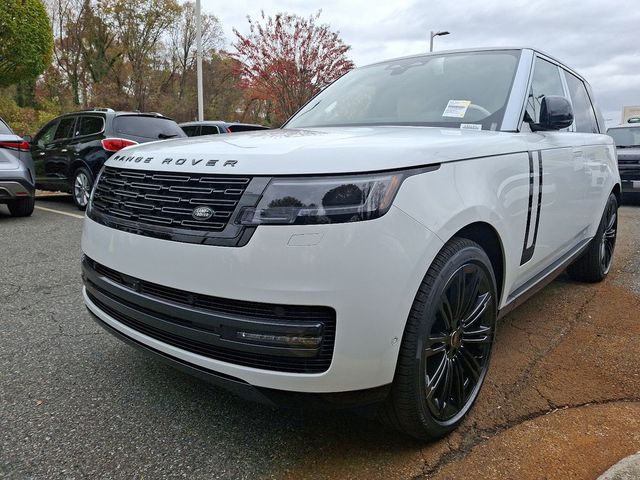 2025 Land Rover Range Rover SE