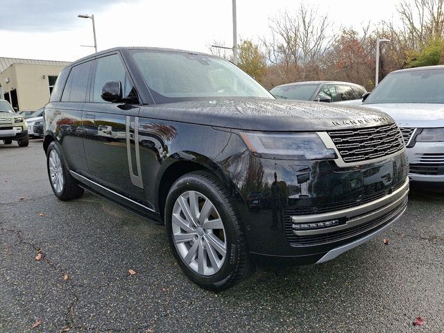 2025 Land Rover Range Rover SE