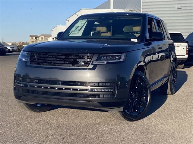 2025 Land Rover Range Rover SE