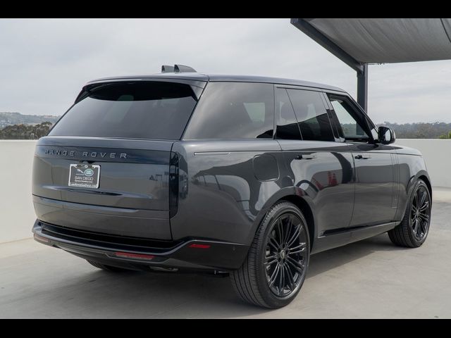 2025 Land Rover Range Rover SE