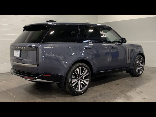 2025 Land Rover Range Rover SE