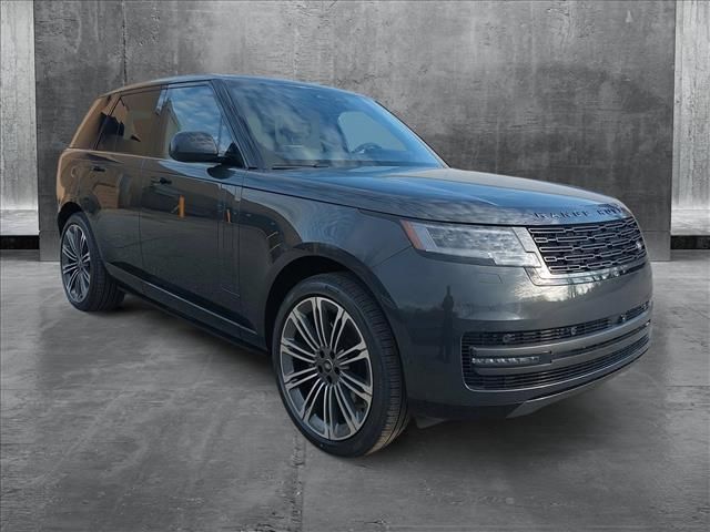 2025 Land Rover Range Rover SE