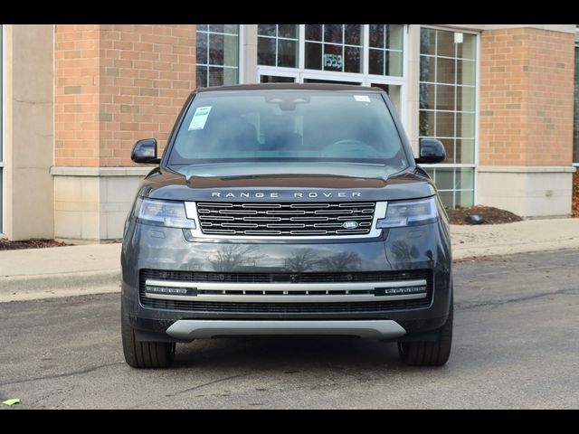 2025 Land Rover Range Rover SE