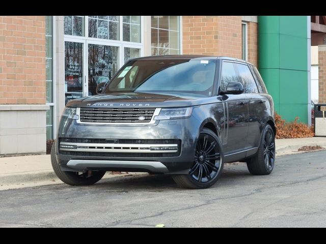 2025 Land Rover Range Rover SE