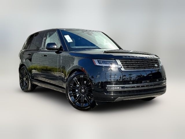 2025 Land Rover Range Rover SE