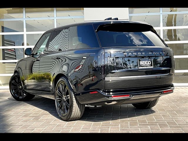 2025 Land Rover Range Rover SE