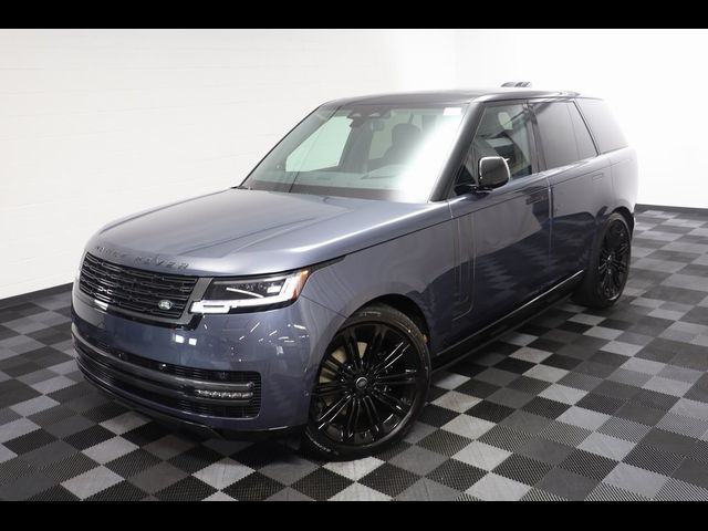 2025 Land Rover Range Rover SE