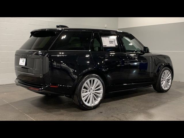 2025 Land Rover Range Rover SE