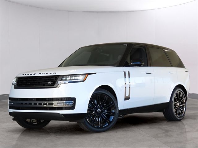 2025 Land Rover Range Rover SE