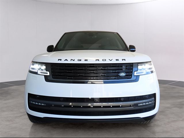 2025 Land Rover Range Rover SE