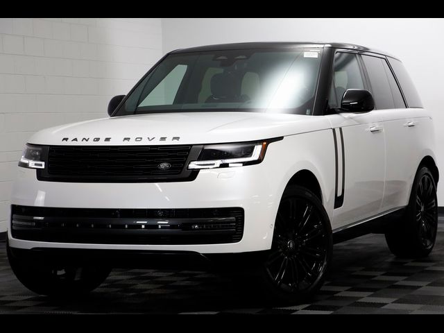 2025 Land Rover Range Rover SE