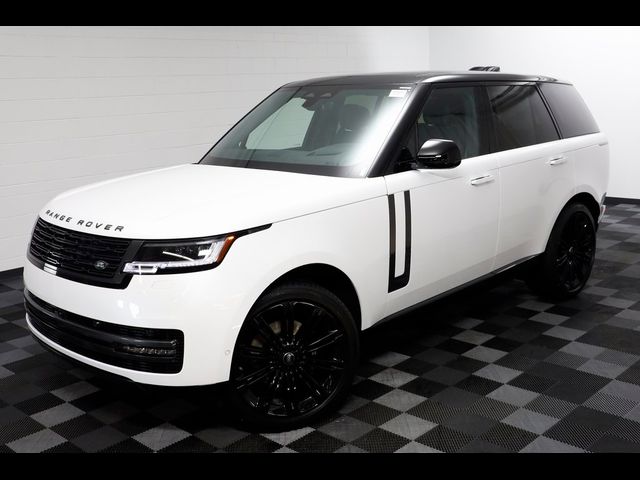 2025 Land Rover Range Rover SE