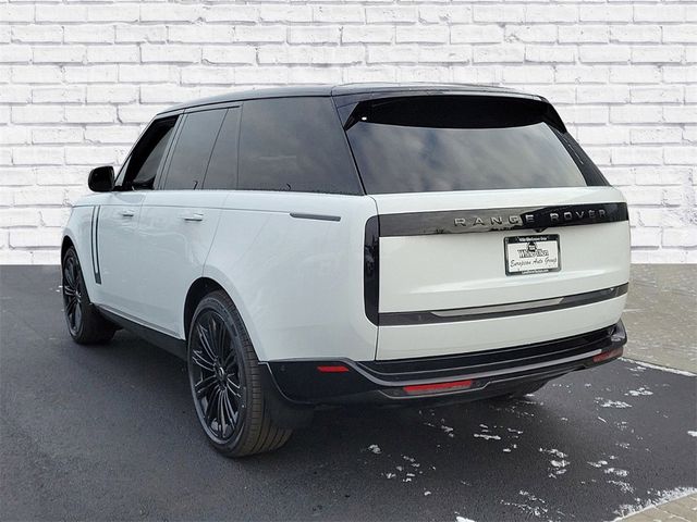 2025 Land Rover Range Rover SE