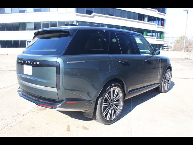 2025 Land Rover Range Rover SE