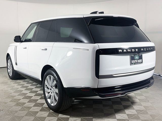 2025 Land Rover Range Rover SE