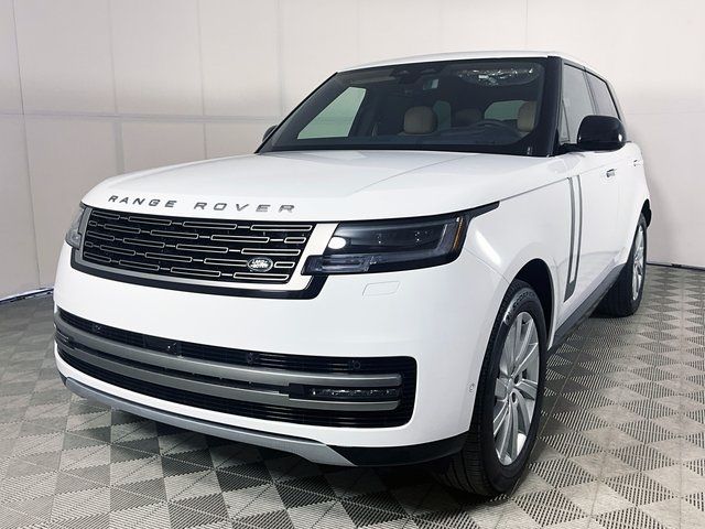 2025 Land Rover Range Rover SE