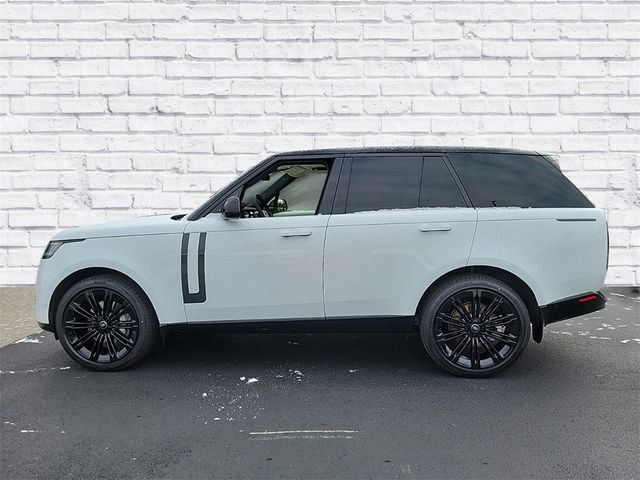 2025 Land Rover Range Rover SE