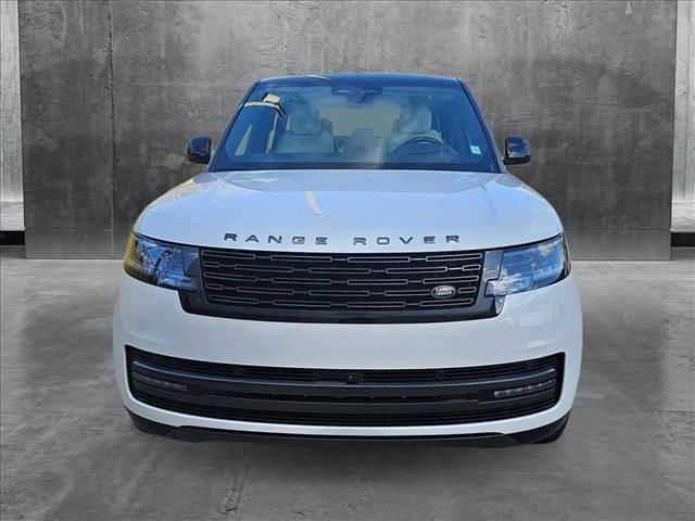 2025 Land Rover Range Rover SE