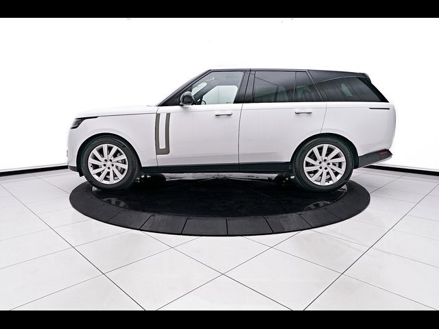 2025 Land Rover Range Rover SE