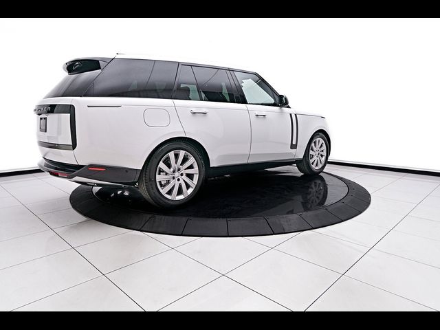 2025 Land Rover Range Rover SE