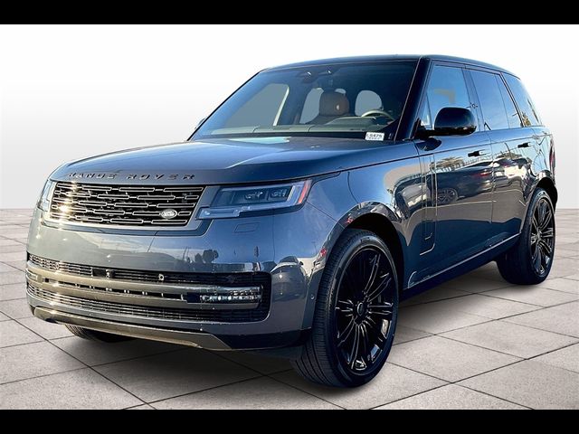 2025 Land Rover Range Rover SE