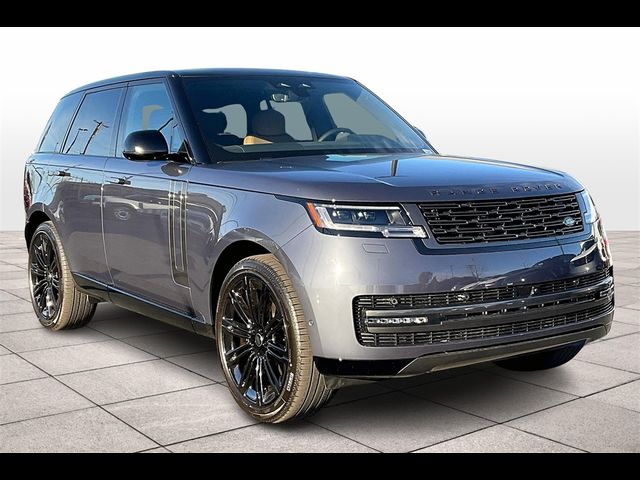 2025 Land Rover Range Rover SE