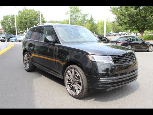 2025 Land Rover Range Rover SE