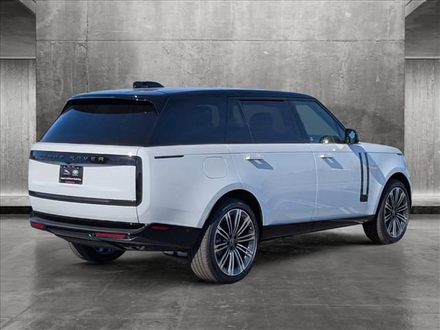 2025 Land Rover Range Rover SE