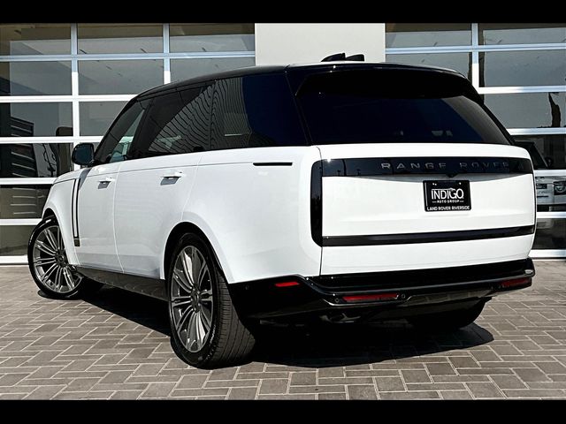 2025 Land Rover Range Rover SE