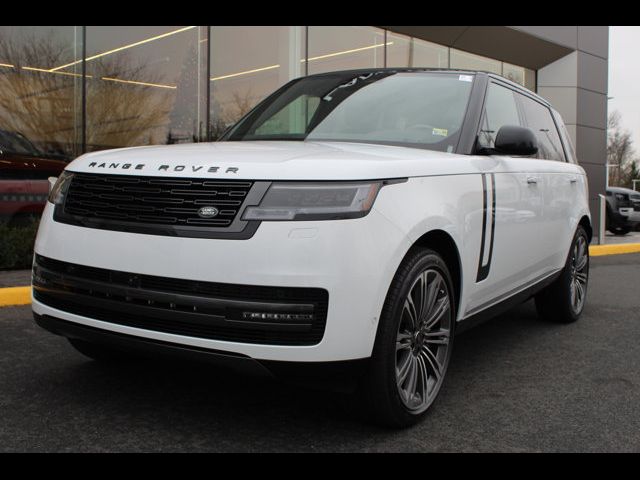 2025 Land Rover Range Rover SE